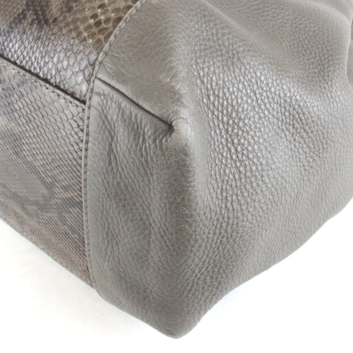 良品『USED』 
GUCCI グッチ 
 268747・493075 ハンドバッグ 
パイソン/レザー グレー