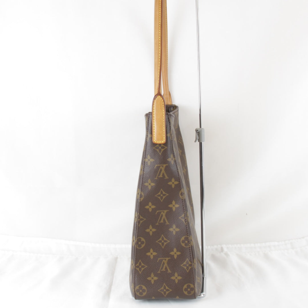 良品『USED』 
LOUIS VUITTON ルイ・ヴィトン 
 ルーピングGM M51145 ショルダーバッグ 
モノグラムキャンバス モノグラム 大きめ タテ型 肩掛けしやすい