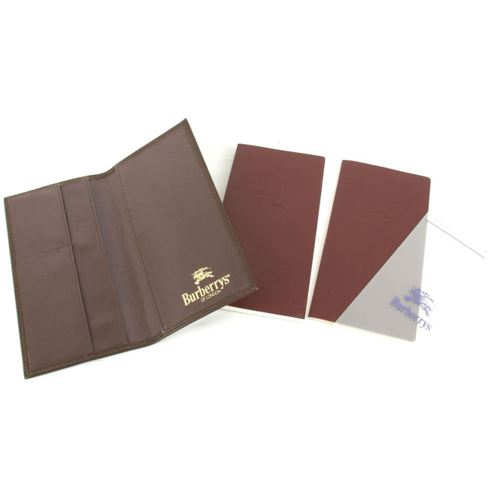 美品『USED』 
BURBERRY バーバリー 
 手帳 
キャンバス/レザー ブラウン