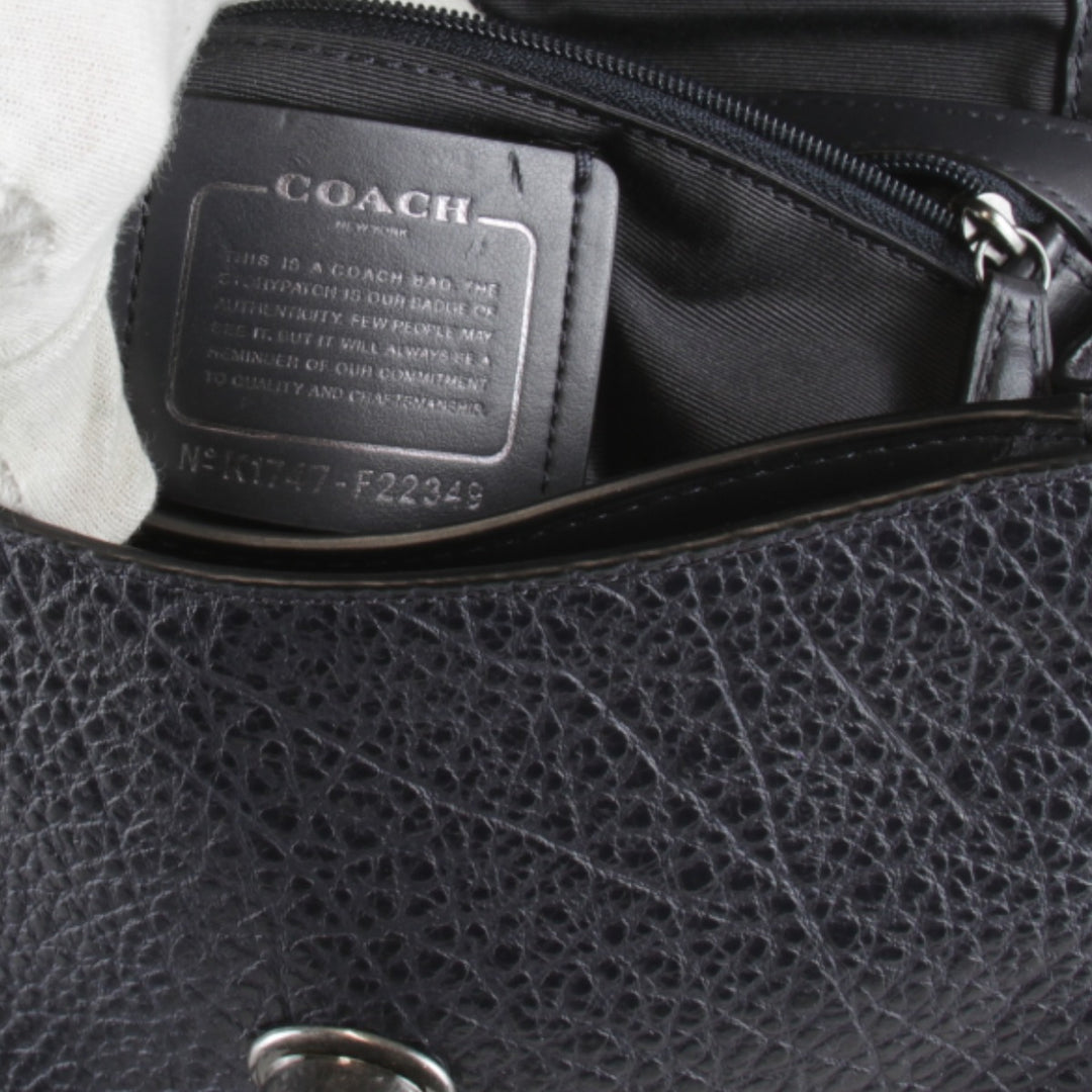 美品『USED』 
COACH コーチ 
 F22349 チェーン ショルダーバッグ 
レザー/スウェード ネイビー