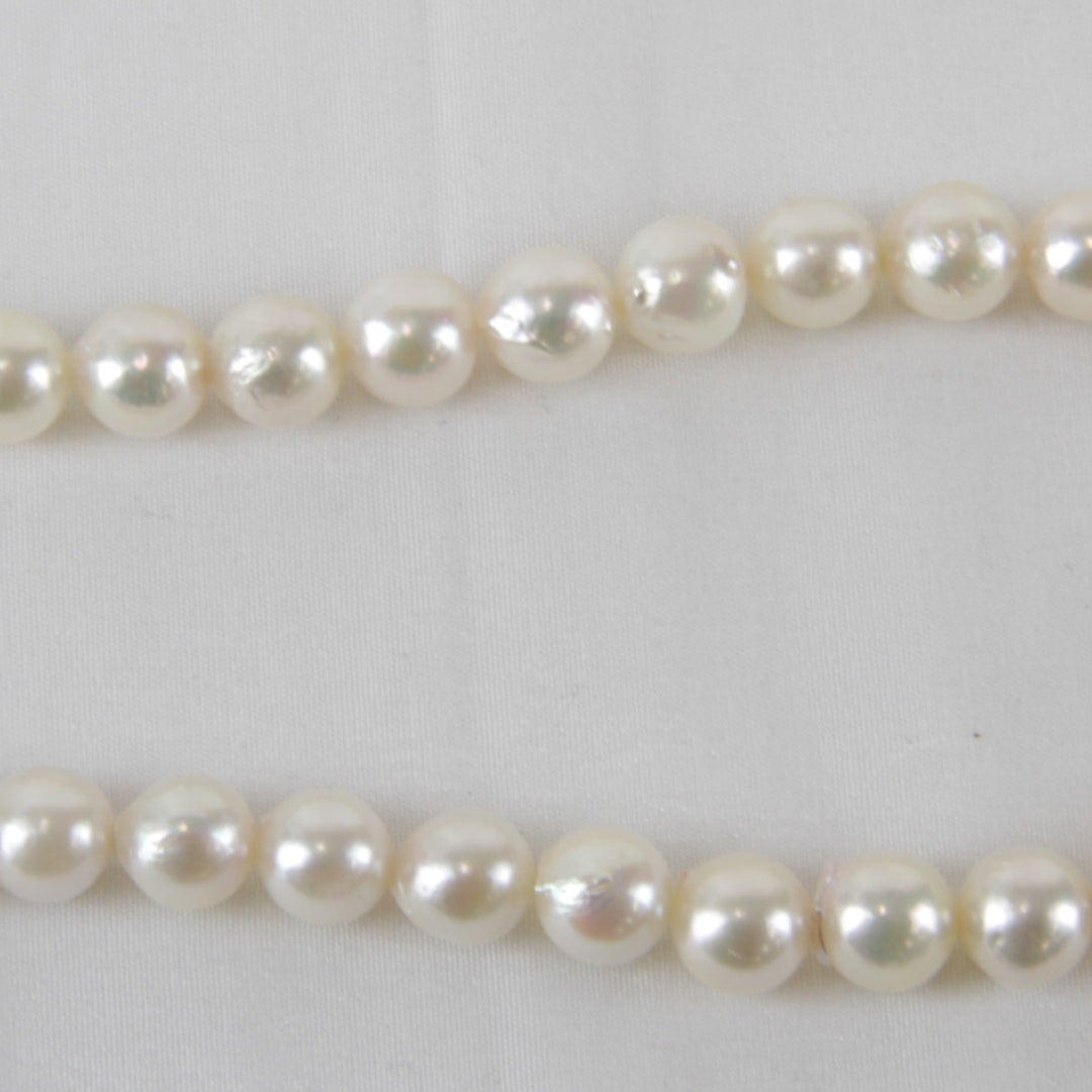 美品『USED』 パール 
 8mm ネックレス