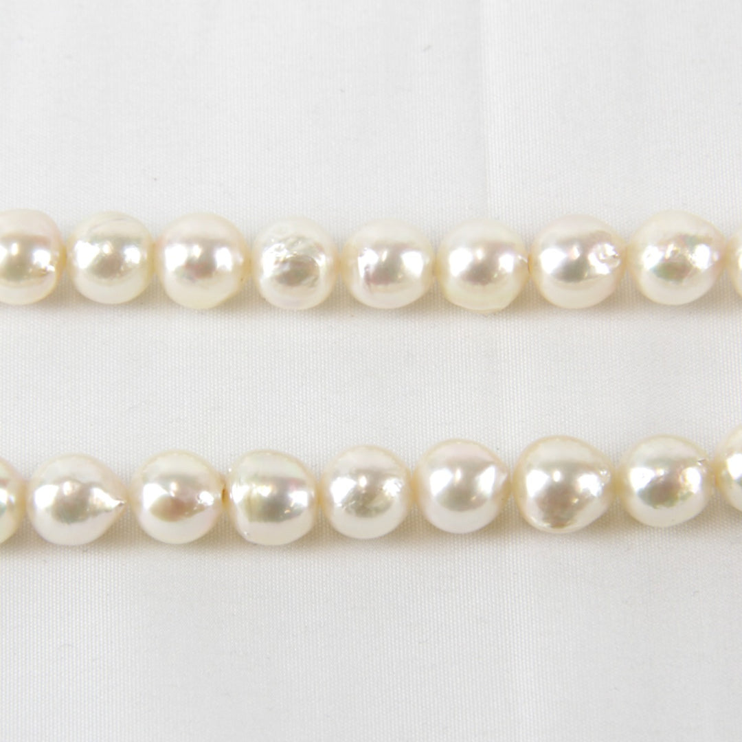美品『USED』 パール 
 8mm ネックレス