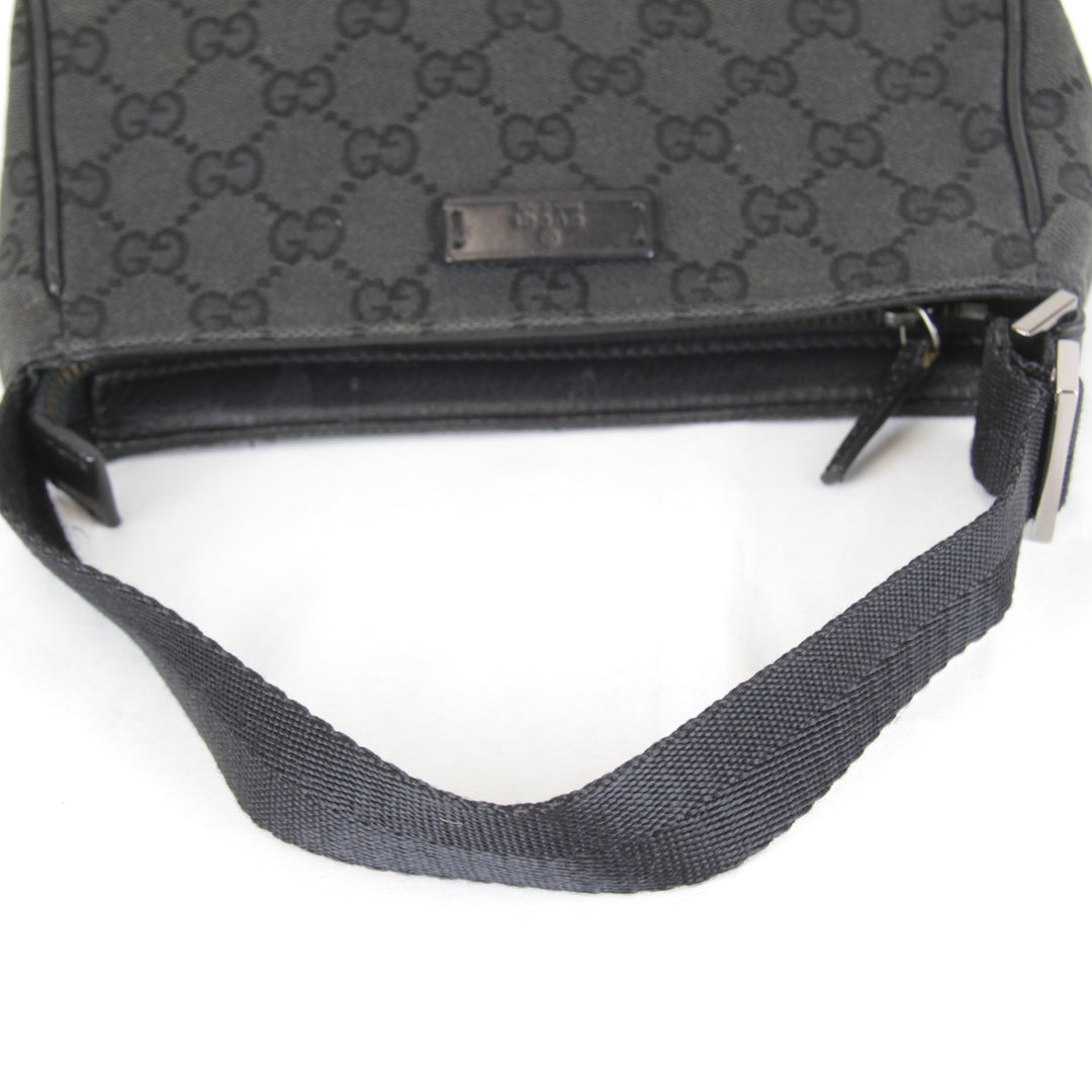 【価格改定】『USED』 
GUCCI グッチ 
 ポーチ 106644 002404 ハンドバッグ 
GGキャンバス ブラック