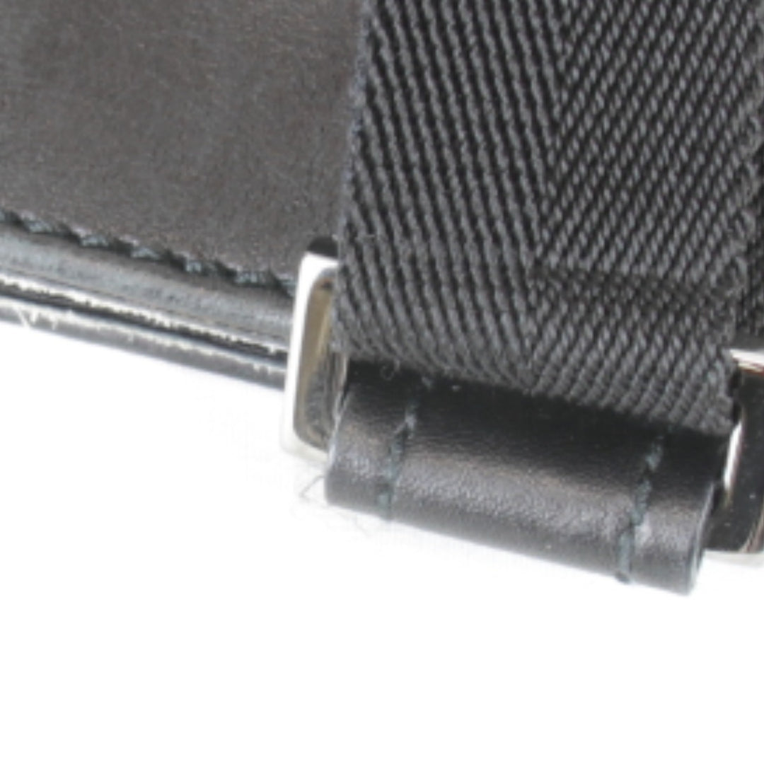 『USED』 
GUCCI グッチ 
 27639・200047 ショルダーバッグ 
シマレザー ブラック