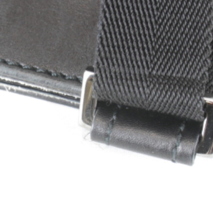 『USED』 
GUCCI グッチ 
 27639・200047 ショルダーバッグ 
シマレザー ブラック