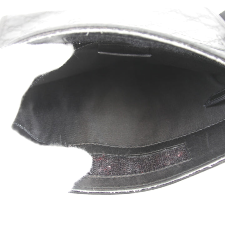 『USED』 
GUCCI グッチ 
 27639・200047 ショルダーバッグ 
シマレザー ブラック
