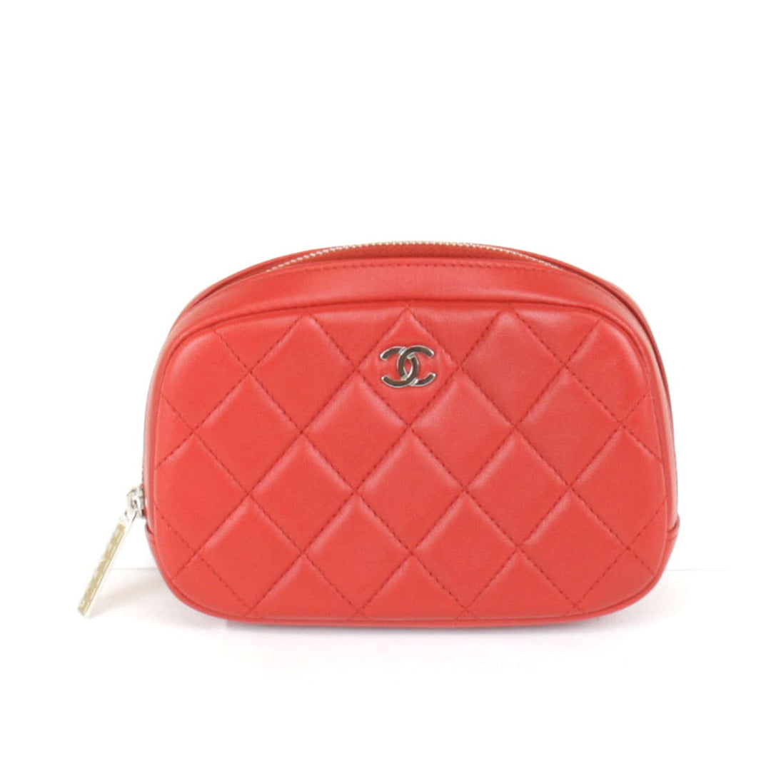 美品『USED』 
CHANEL シャネル 
 ポーチ 
ラムスキン レッド