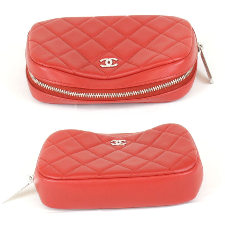 美品『USED』 
CHANEL シャネル 
 ポーチ 
ラムスキン レッド