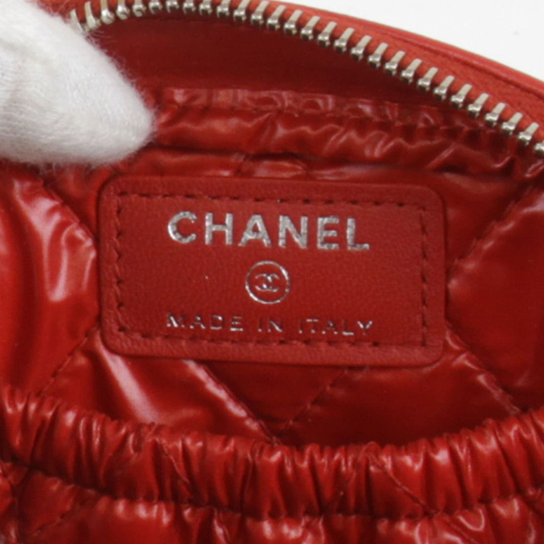 美品『USED』 
CHANEL シャネル 
 ポーチ 
ラムスキン レッド