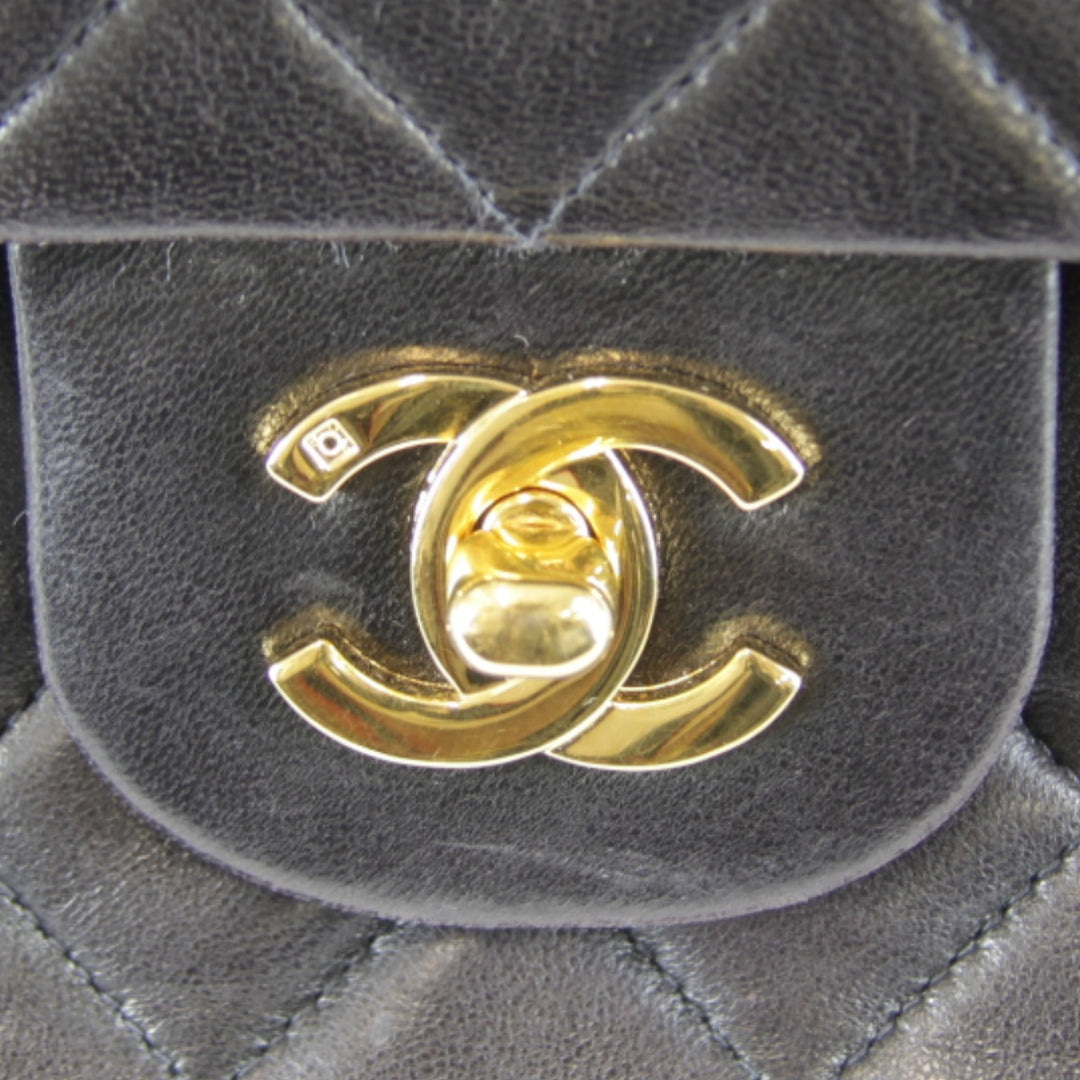 『USED』 
CHANEL シャネル 
 ダブルフラップ マトラッセ チェーンショルダー シール付 箱・袋有 ショルダーバッグ 
ラムスキン ブラック