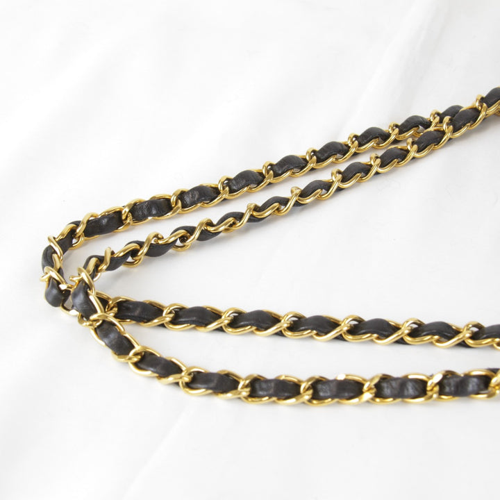 『USED』 
CHANEL シャネル 
 ダブルフラップ マトラッセ チェーンショルダー シール付 箱・袋有 ショルダーバッグ 
ラムスキン ブラック