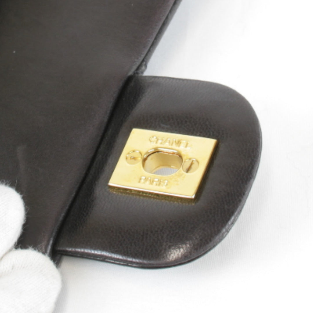 『USED』 
CHANEL シャネル 
 ダブルフラップ マトラッセ チェーンショルダー シール付 箱・袋有 ショルダーバッグ 
ラムスキン ブラック