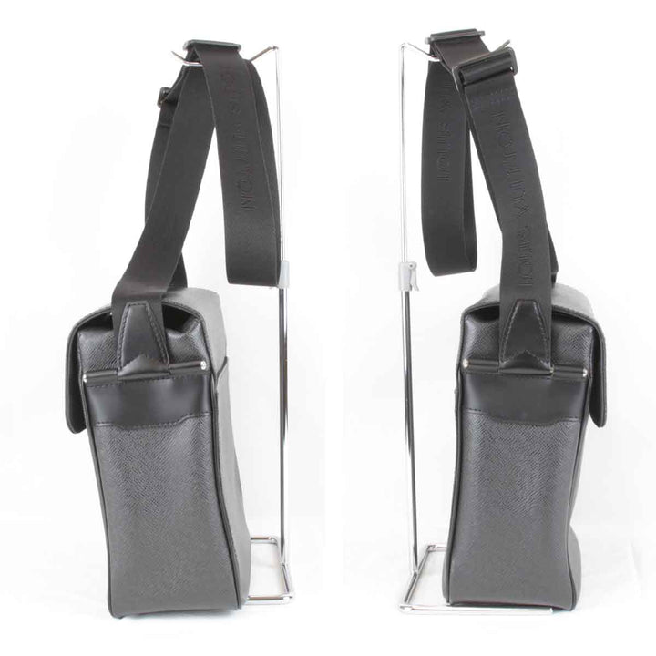 美品『USED』 
LOUIS VUITTON ルイ・ヴィトン 
 ヤランガ M30822 ショルダーバッグ 
タイガ ブラック