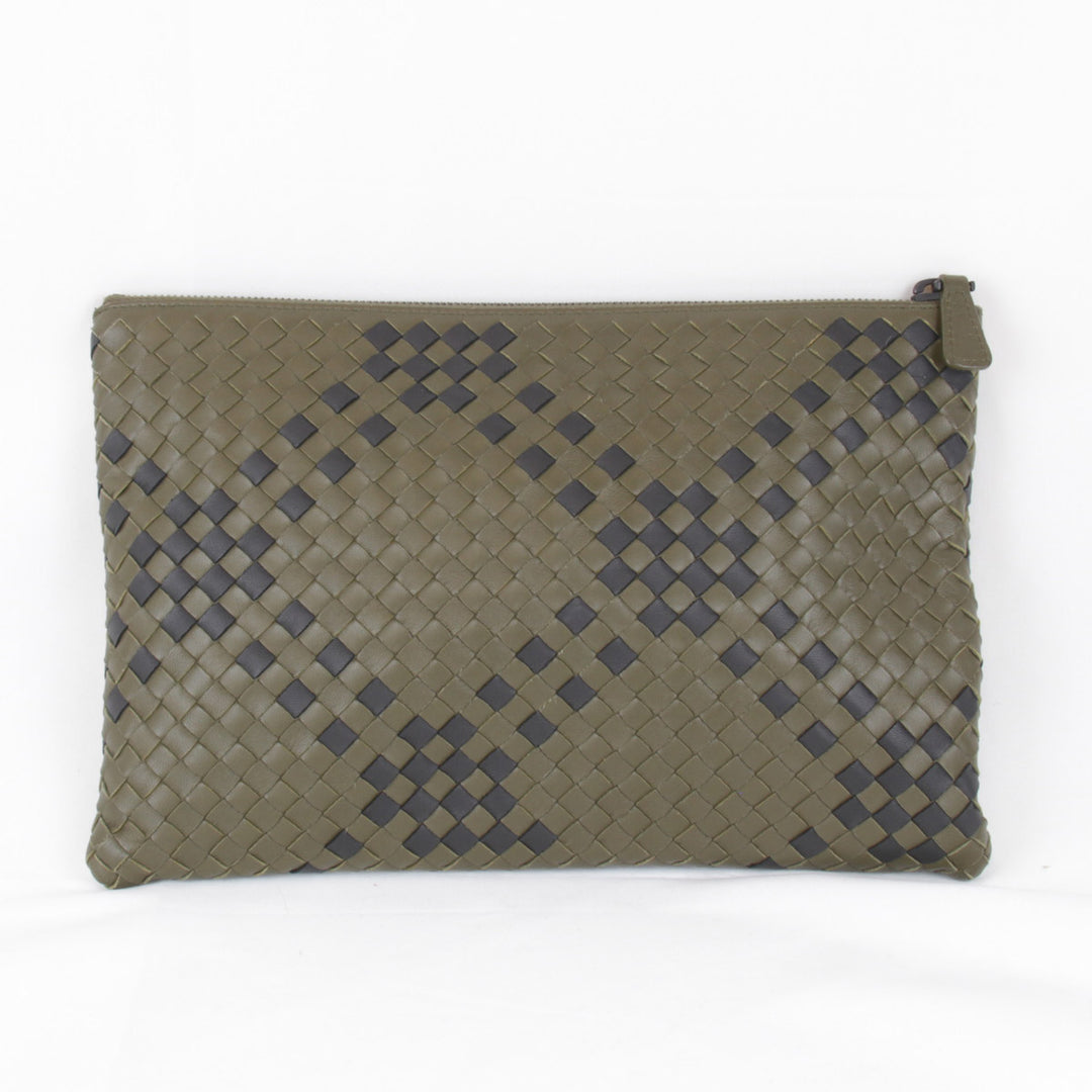 良品『USED』 
BOTTEGAVENETA ボッテガヴェネタ 
 クラッチバッグ 
レザー カーキ