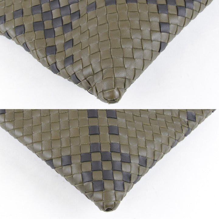 良品『USED』 
BOTTEGAVENETA ボッテガヴェネタ 
 クラッチバッグ 
レザー カーキ