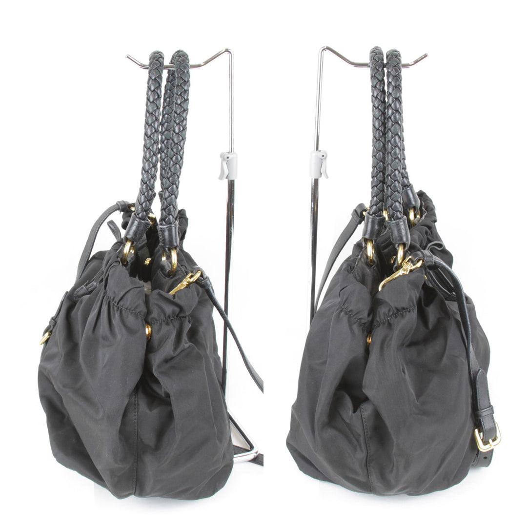 『USED』 
PRADA プラダ 
 ハンドバッグ 
ナイロン ブラック