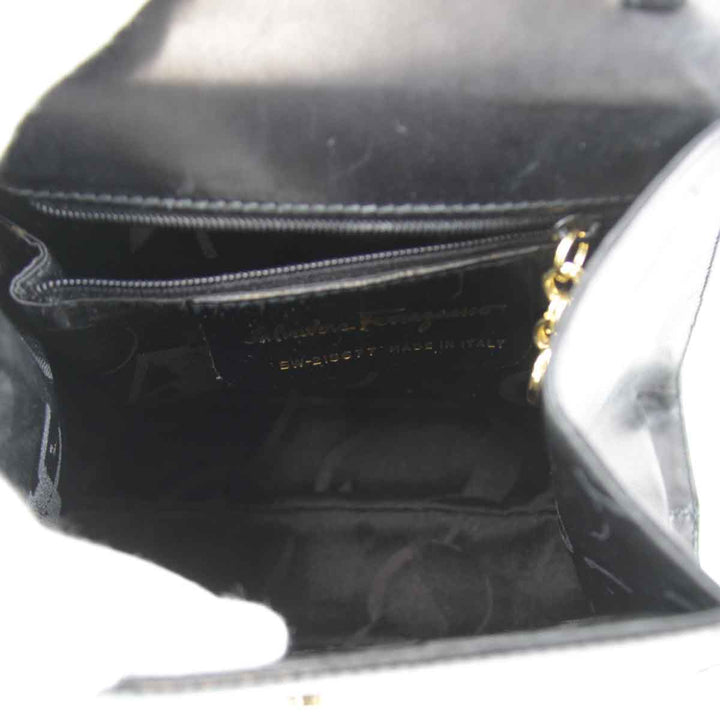 『USED』 
Salvatore Ferragamo フェラガモ 
 ショルダーバッグ 
レザー ブラック