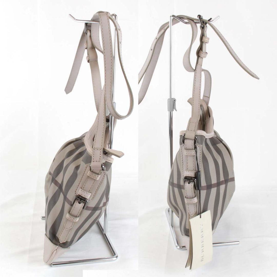 良品『USED』 
BURBERRY バーバリー 
 ショルダーバッグ 
PVCコーティングキャンバス ベージュ