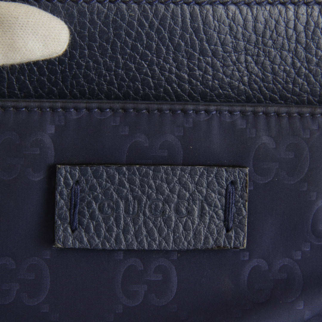 良品『USED』 
GUCCI グッチ 
 510339 213317 ショルダーバッグ 
ナイロン ネイビー