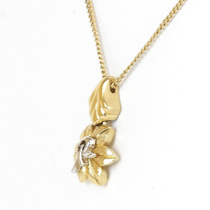 美品『USED』 メタル 
NINA RICCI フラワーネックレス ネックレス
