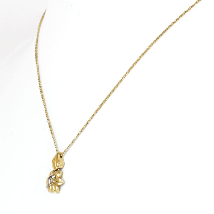 美品『USED』 メタル 
NINA RICCI フラワーネックレス ネックレス