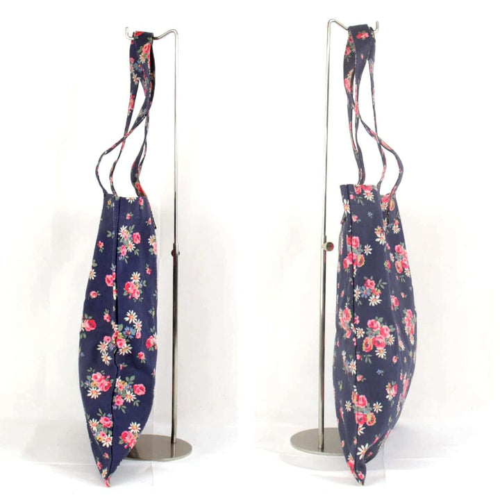 美品『USED』 
Cath Kidston キャスキッドソン 
 花柄 トートバッグ 
キャンバス ネイビー