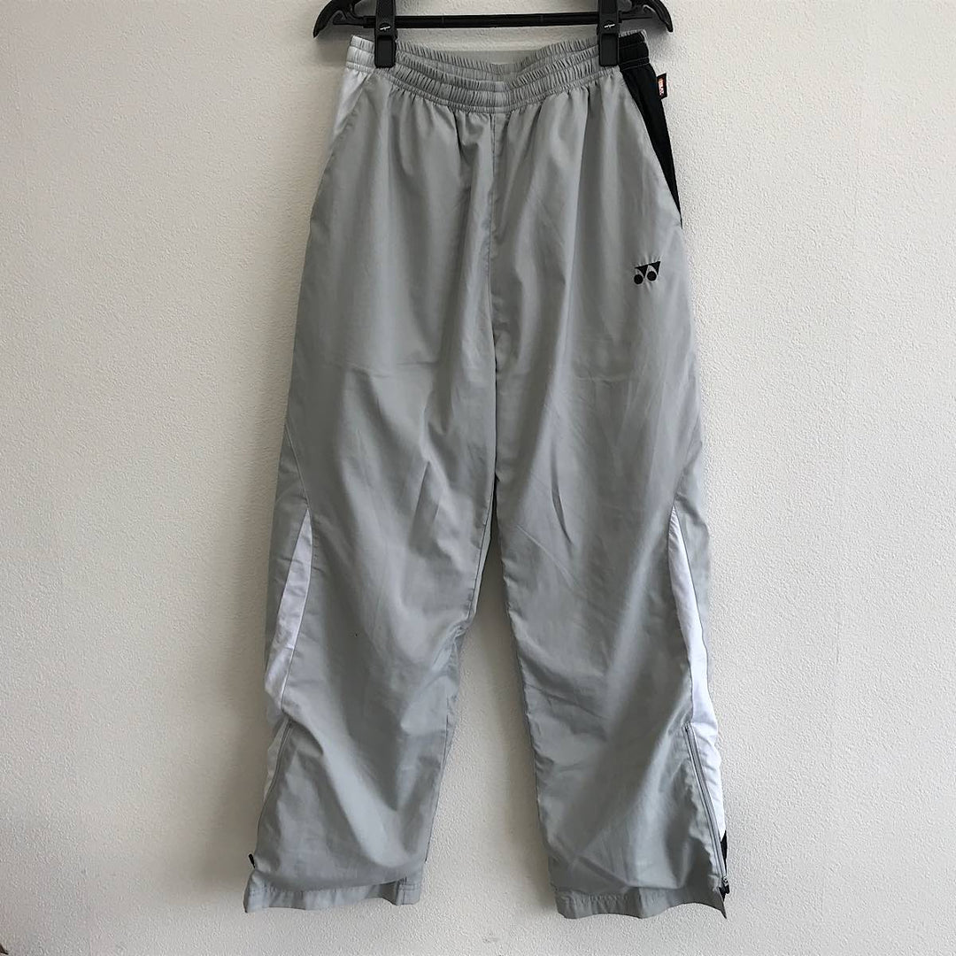 『USED』 
 
 YONEX ヨネックス スポーツウェア ジャージ セット その他セット 
ポリエステル 画像でご確認ください。