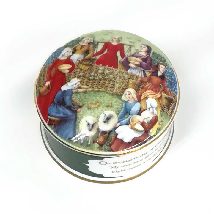 美品『USED』 
Wedgwood ウェッジウッド 
 Eight Maids a-Milking 小物入れ 陶磁器 
陶器 グリーン系