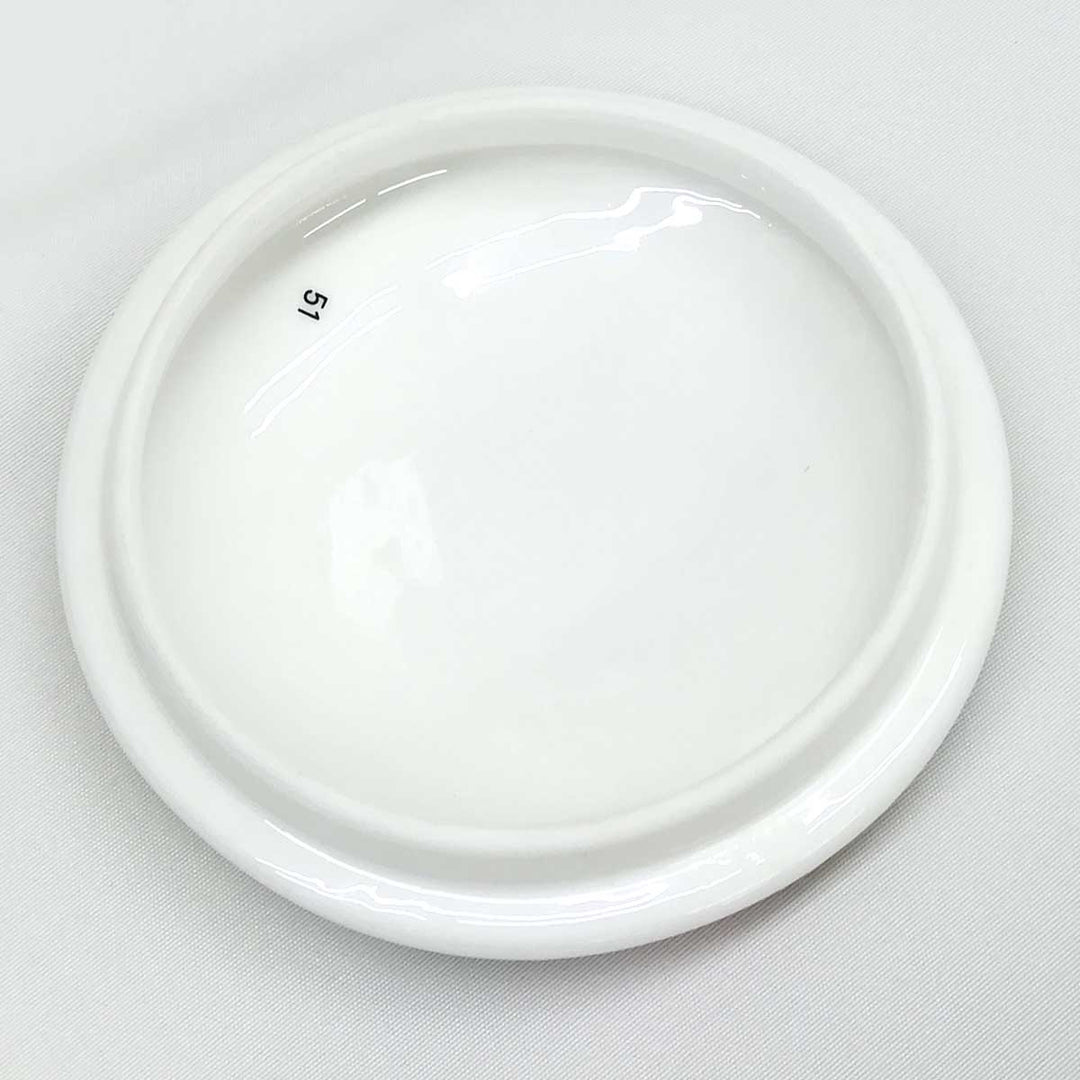 美品『USED』 
Wedgwood ウェッジウッド 
 Eight Maids a-Milking 小物入れ 陶磁器 
陶器 グリーン系