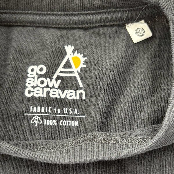 『USED』 
 
 go slow caravan ゴースローキャラバン 探検クロネコ Tシャツ サイズ3 半袖Ｔシャツ 
コットン ブラック