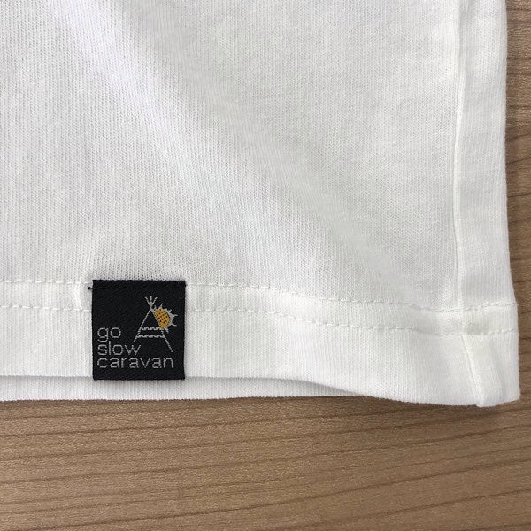『USED』 
 
 ゴースローキャラバン go slow caravan ブラックバスクマ ビッグTシャツ サイズ3 半袖Ｔシャツ 
コットン ホワイト