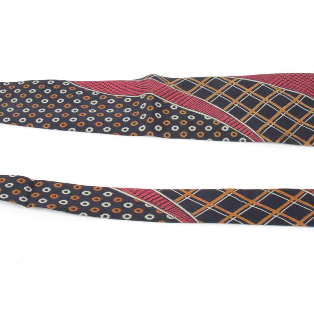 美品『USED』 
BURBERRY バーバリー 
 ネクタイ 
シルク レッド×ネイビー