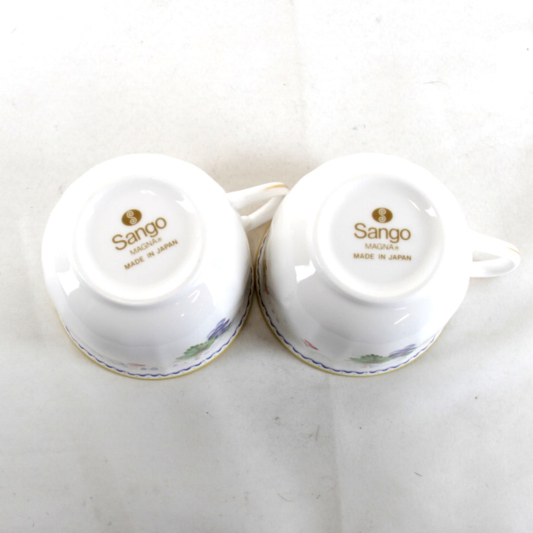 美品『USED』 
 
 SANGO MAGNA カップ&ソーサー 2客セット 果物 フルーツ 花 食器