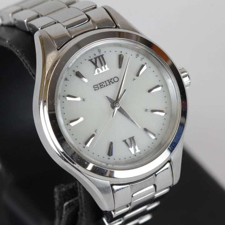 良品『USED』 
SEIKO 
腕時計
 ソーラー電波時計 レディース