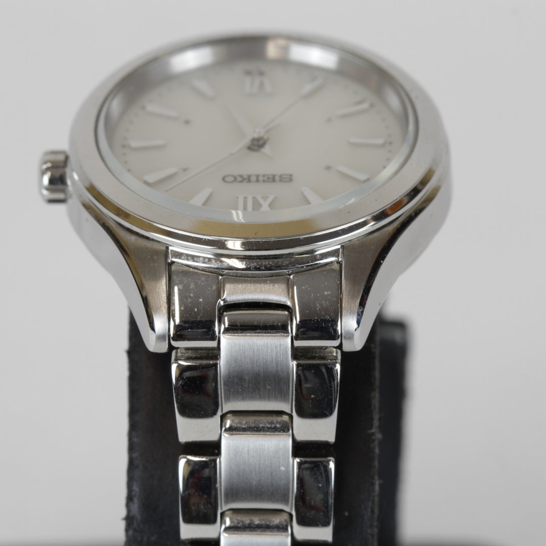 良品『USED』 
SEIKO 
腕時計
 ソーラー電波時計 レディース
