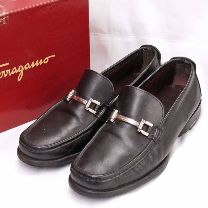 『USED』 
Salvatore Ferragamo フェラガモ 
 PASQUALE ローファー 
レザー ブラック メタルビット ビジネスシューズ