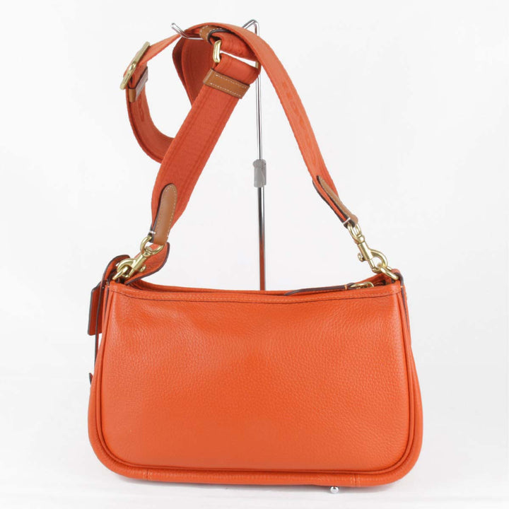 美品『USED』 
COACH コーチ 
 CC437 ショルダーバッグ 
レザー オレンジ