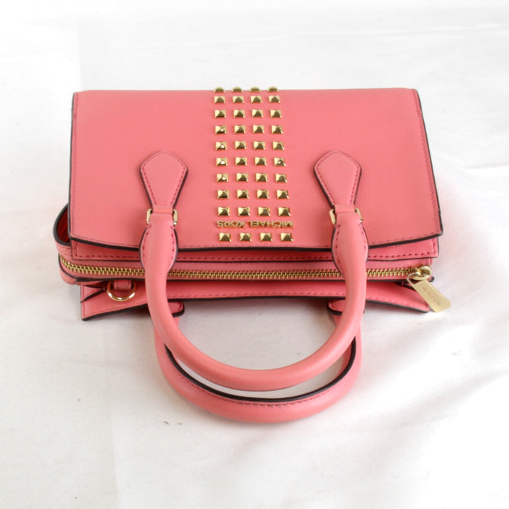 美品『USED』 
Michael Kors マイケルコース 
 2wayバッグ センタージップ スタッズ ショルダーバッグ 
レザー ピンク