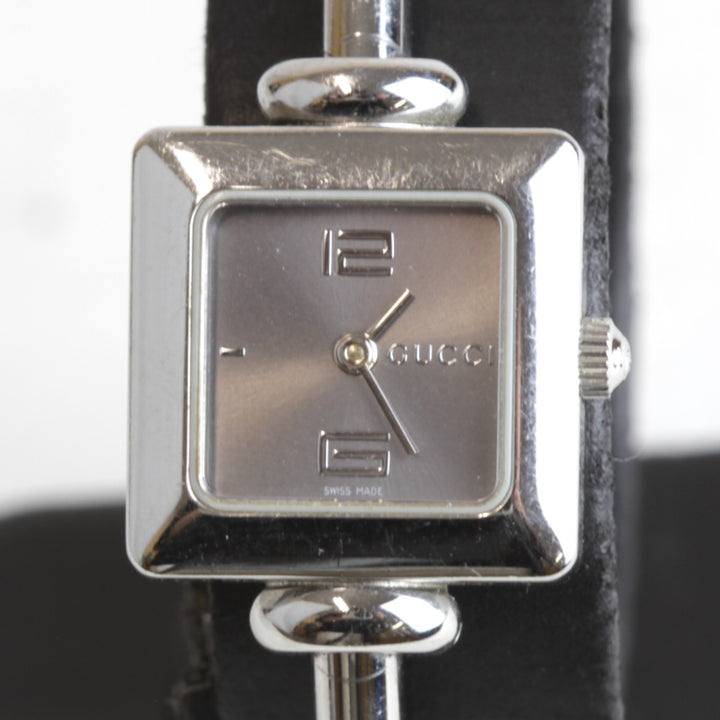 良品『USED』 
GUCCI 1900L 
腕時計
 クォーツ レディース