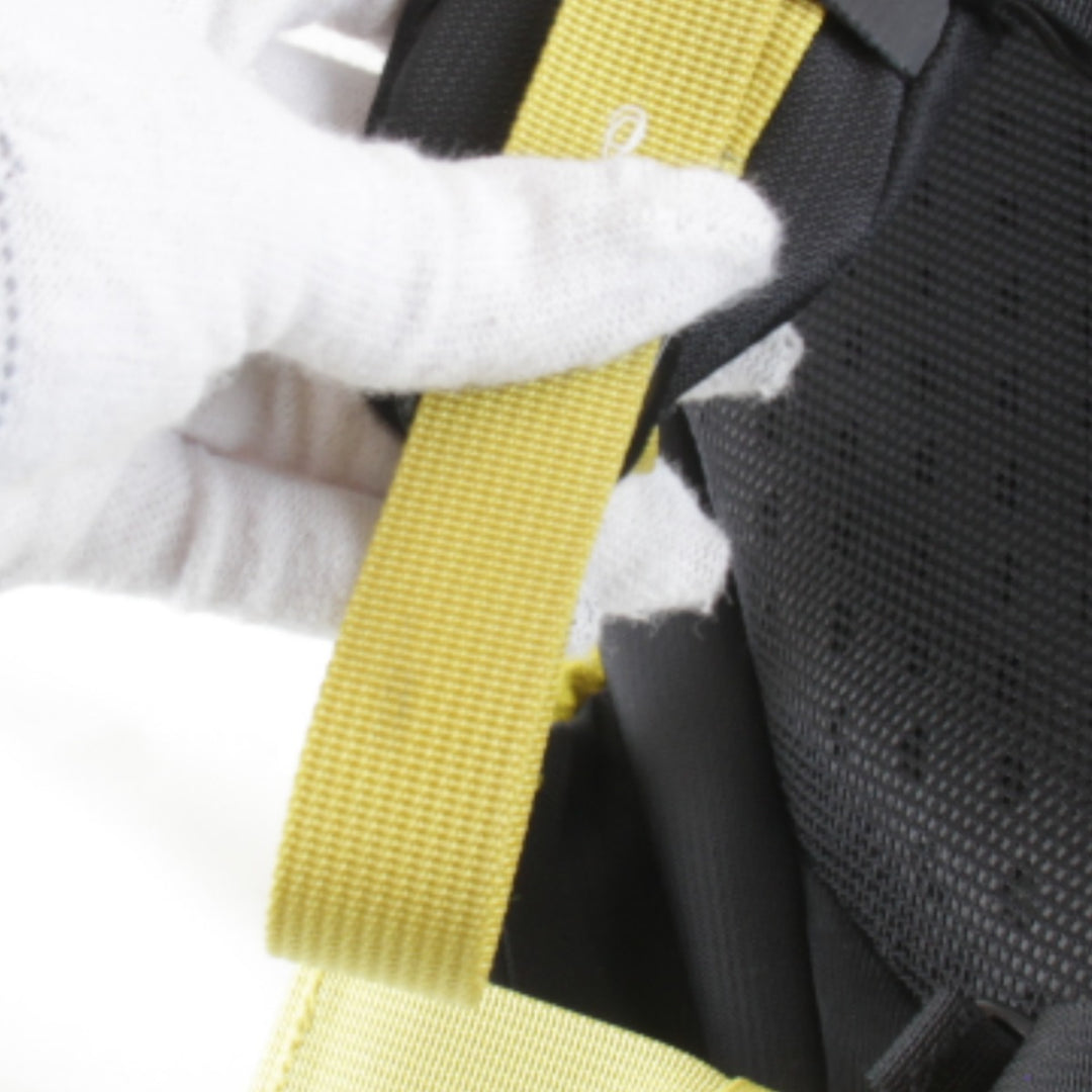 美品『USED』 
THE NORTH FACE ザ・ノースフェイス 
 TELLUS25 リュック・デイパック 
ナイロン イエロー