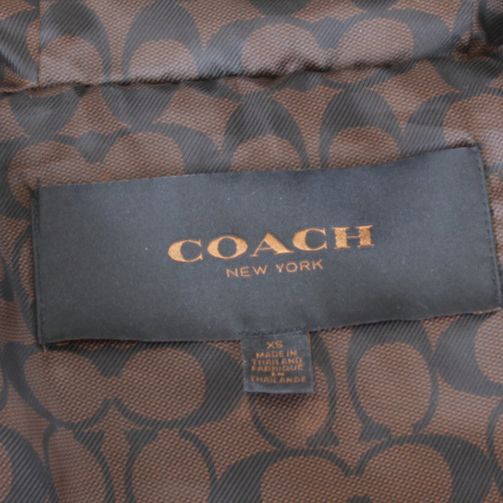 『USED』 
COACH コーチ 
 裏シグネチャー ベルトダウンコート XSサイズ ダウンジャケット 
ナイロン/ポリエステル /フェイクファー/ダウン/フェザー ブラック