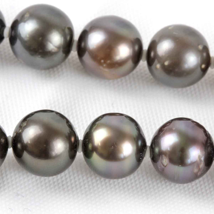 美品『USED』 ブラックパール（黒蝶真珠）/K14WG 
ネックレス
 ダイヤモンド 0.02