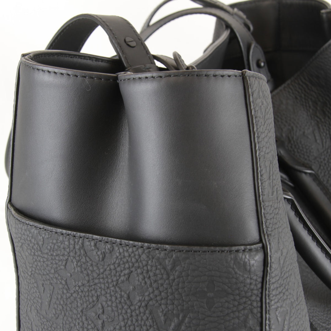 美品『USED』 
LOUIS VUITTON ルイ・ヴィトン 
 サックプラ24H M21865 トートバッグ 
トリヨンモノグラム ブラック 高級 ハイブランド 大容量 柔らかめの素材