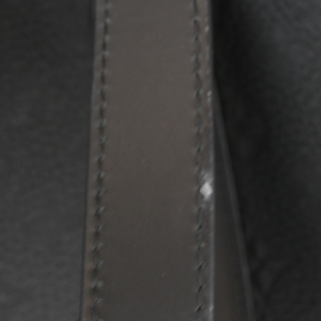 美品『USED』 
LOUIS VUITTON ルイ・ヴィトン 
 サックプラ24H M21865 トートバッグ 
トリヨンモノグラム ブラック 高級 ハイブランド 大容量 柔らかめの素材