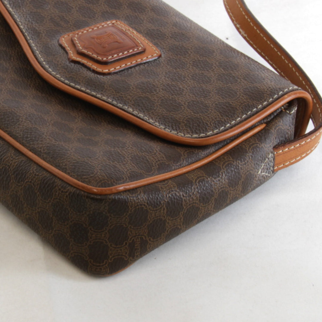 『USED』 
CELINE セリーヌ 
 マカダム柄 ショルダーバッグ 
PVC/レザー ブラウン