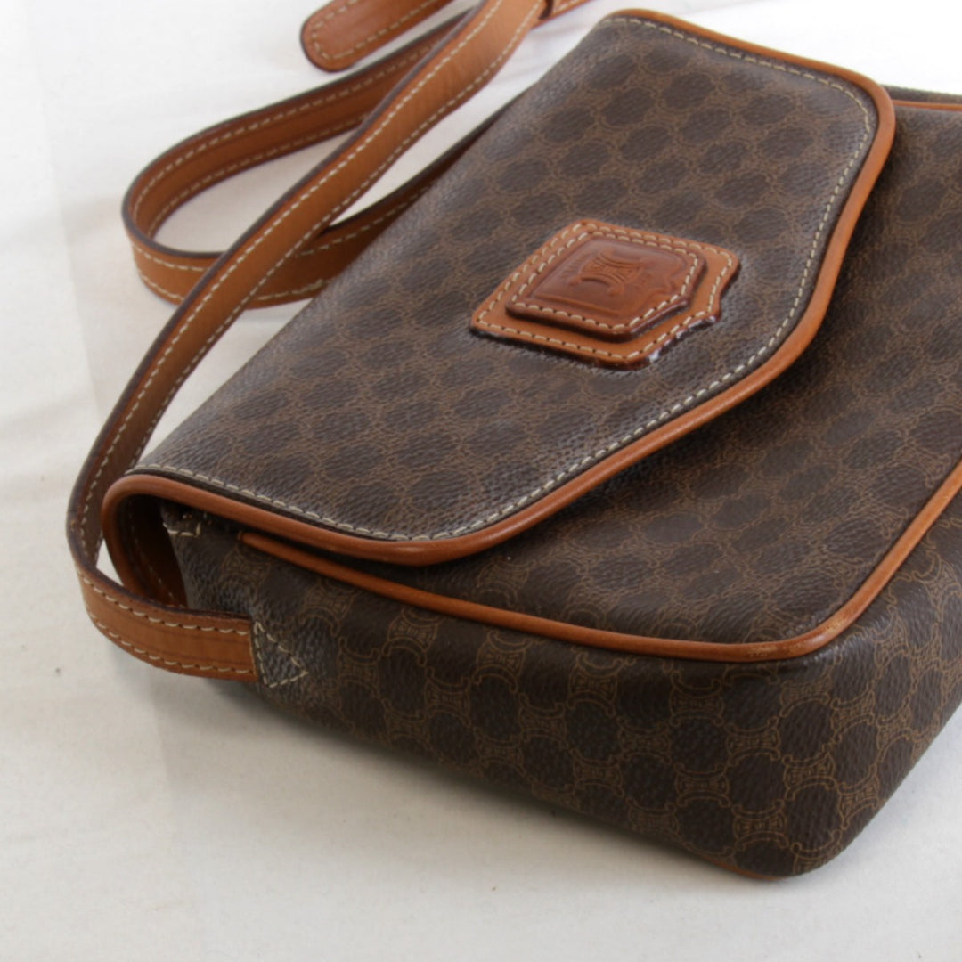 『USED』 
CELINE セリーヌ 
 マカダム柄 ショルダーバッグ 
PVC/レザー ブラウン