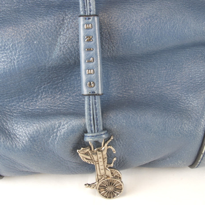 『USED』 
CELINE セリーヌ 
 ビタースウィート ハンドバッグ 
レザー ブルー スタイリッシュな形 馬車金具 ポケットが多く多機能