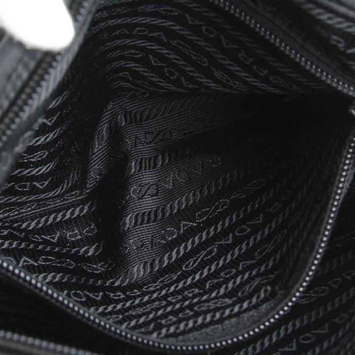 良品『USED』 
PRADA プラダ 
 ショルダーバッグ 
ナイロン ブラック