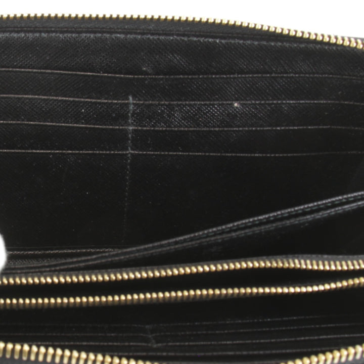 【価格改定】美品『USED』 
PRADA プラダ 
 サフィアーノラウンドファスナー 長財布 
レザー ブラック