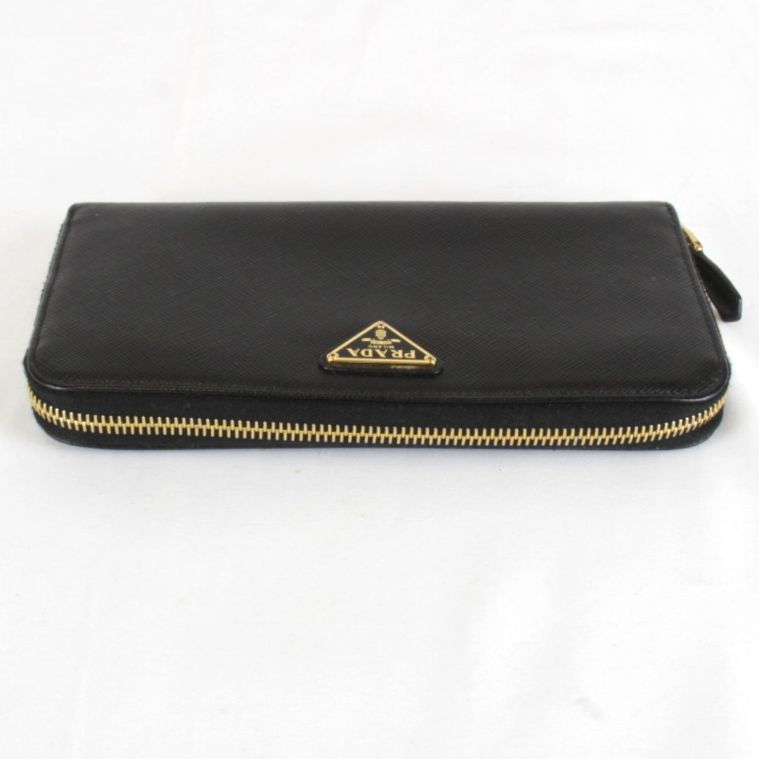 【価格改定】美品『USED』 
PRADA プラダ 
 サフィアーノラウンドファスナー 長財布 
レザー ブラック